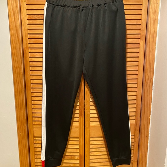 Color Block 2 Piece Set - Picture 2 of 6